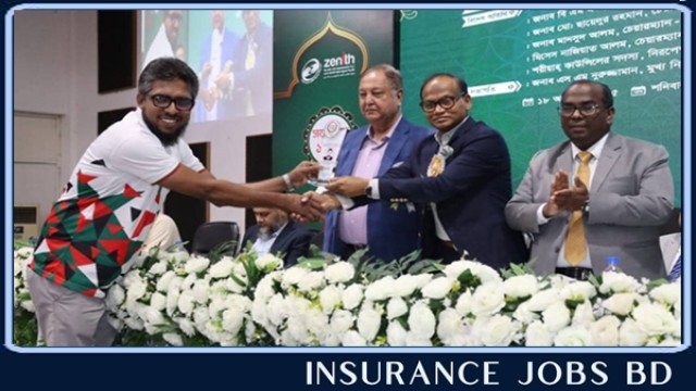 জেনিথ ইসলামী লাইফে দায়িত্ব পালনের এক যুগ, বিশেষ সম্মাননা পেলেন সাইফুল ইসলাম